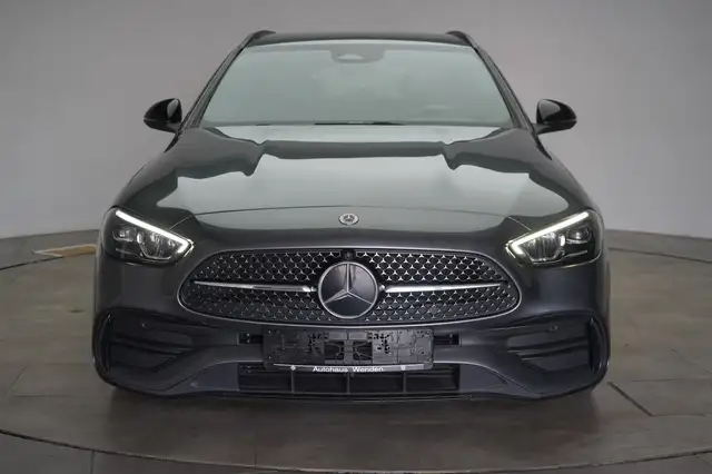 Mercedes-Benz 300 view 2