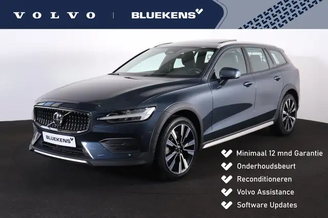 Volvo V60 Cross Country B5 AWD Plus - Panorama/schuifdak - IntelliSafe Ass