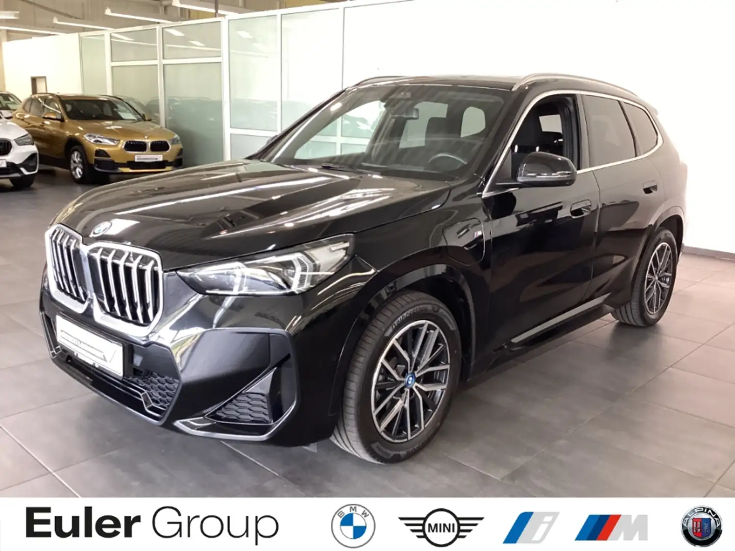 BMW X1 xDrive 25e A M-Sport 18'' HUD AD Pano Navi LED HiF Schwarz - 1