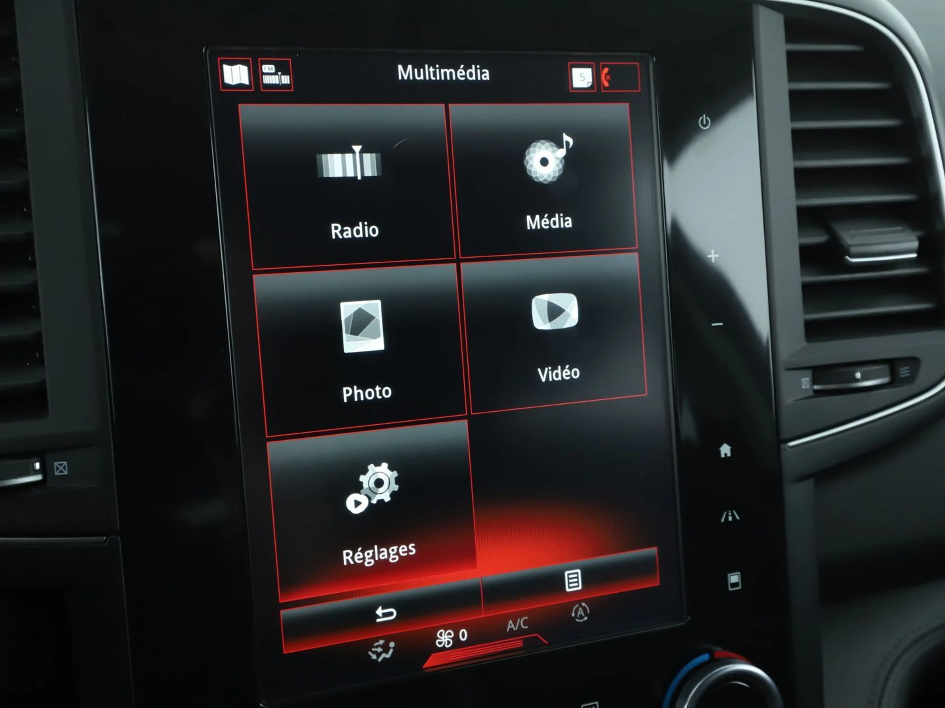 Renault Koleos 2.0 BLUE dCi Initiale Paris 4x4 — photo 9