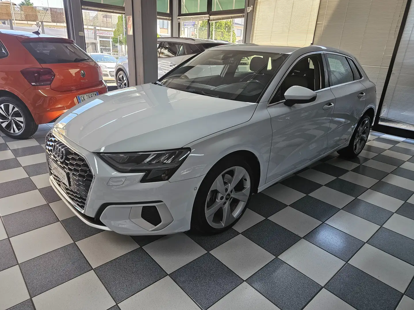 Audi A3 A3 IV 2020 Sportback 30 2.0 tdi Business Advanced Bianco - 2