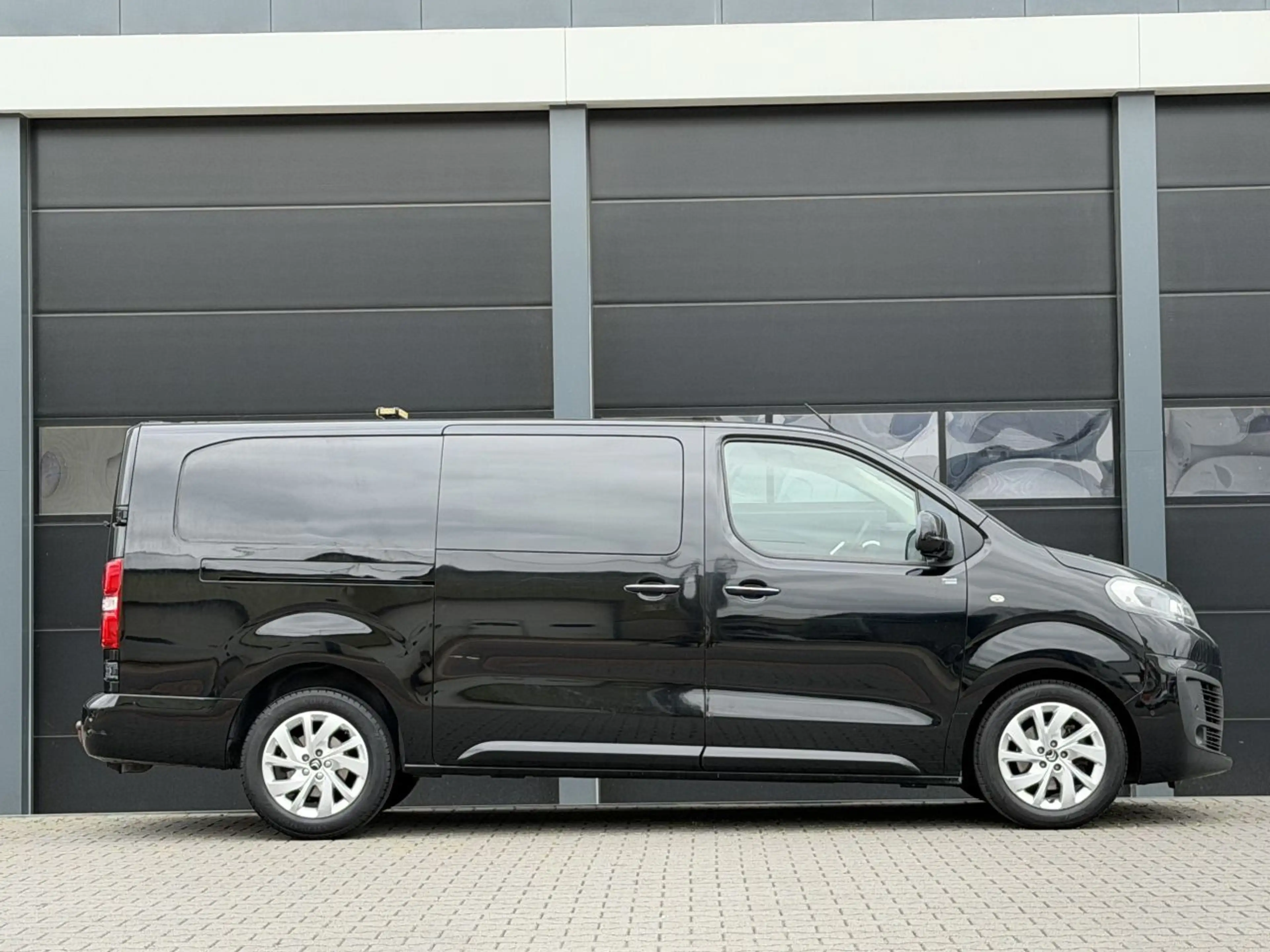 Citroen Jumpy 2.0 BlueHDI Automaat Camera DC 6-PERS — photo 3