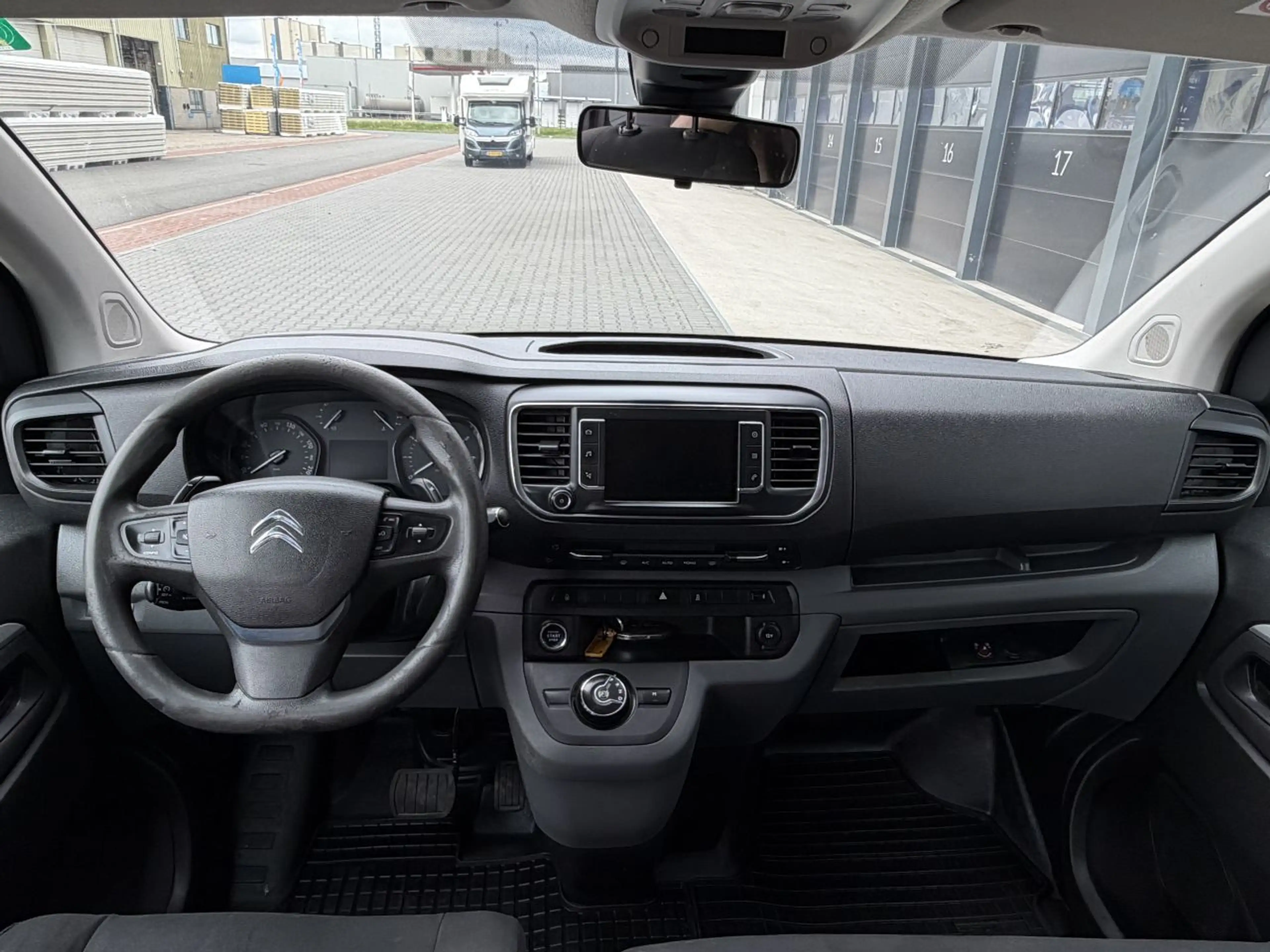 Citroen Jumpy 2.0 BlueHDI Automaat Camera DC 6-PERS — photo 9