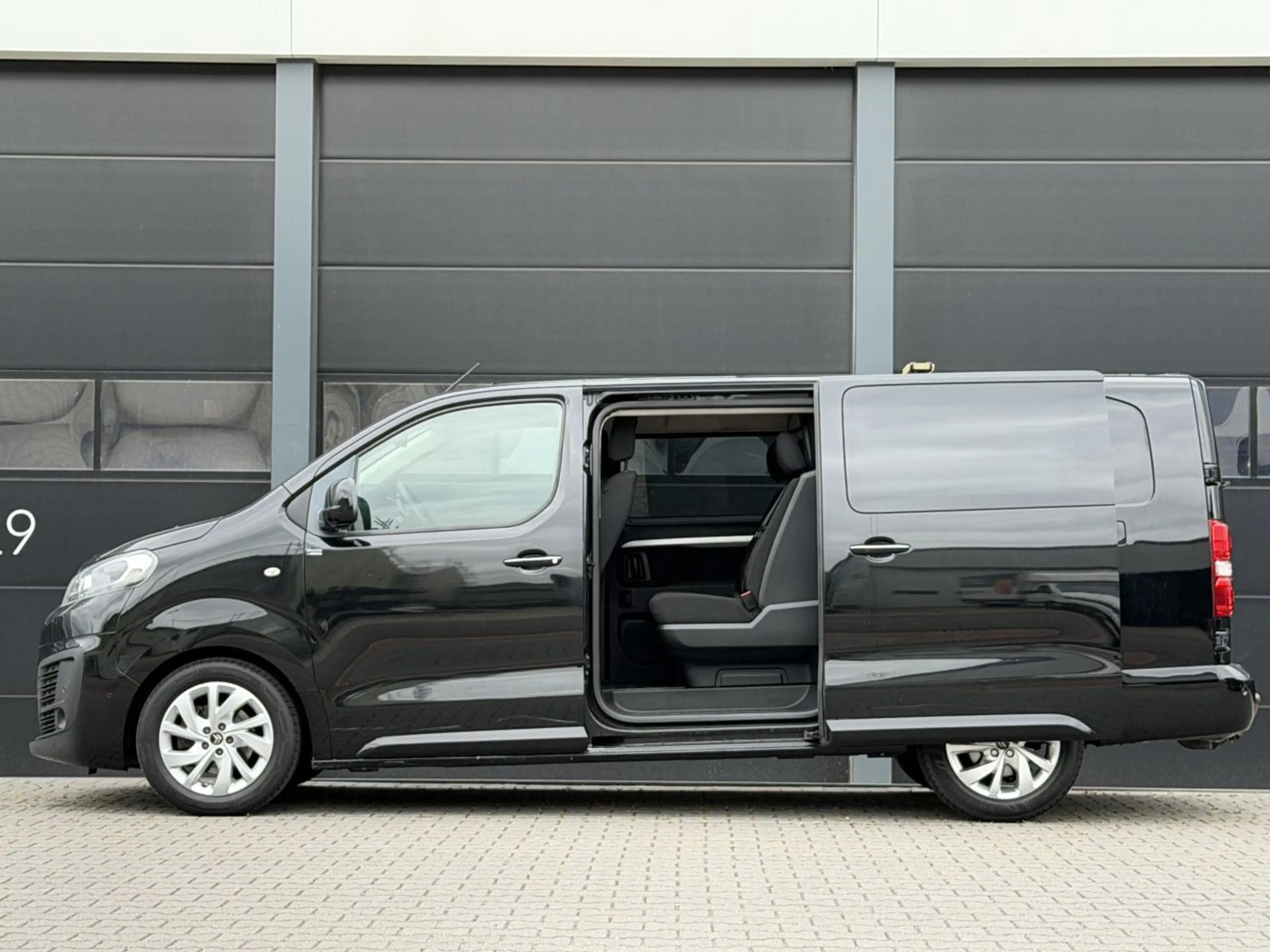 Citroen Jumpy 2.0 BlueHDI Automaat Camera DC 6-PERS — photo 8