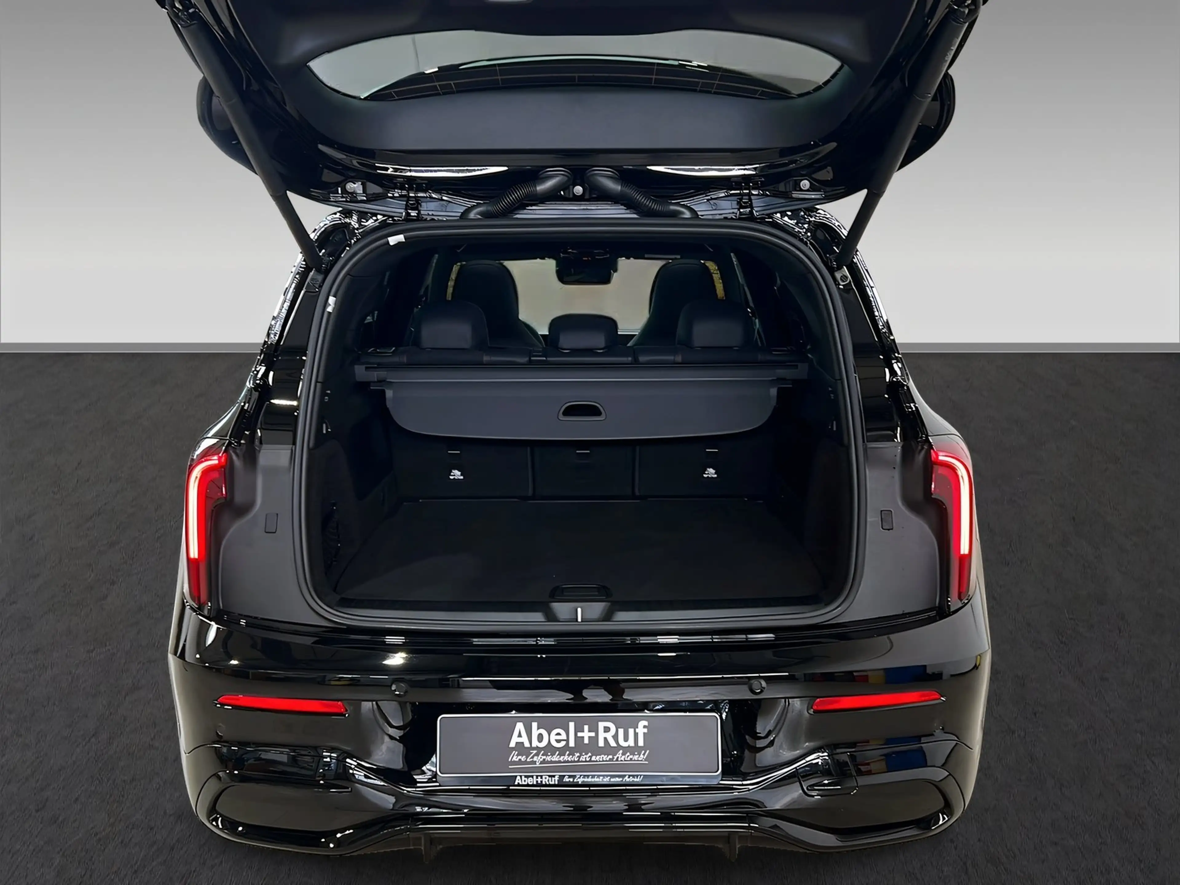 Mercedes-Benz GLB 200 AMG+FACELIFT+LED+DISTR+NIGHT+Pano+AHK — photo 6