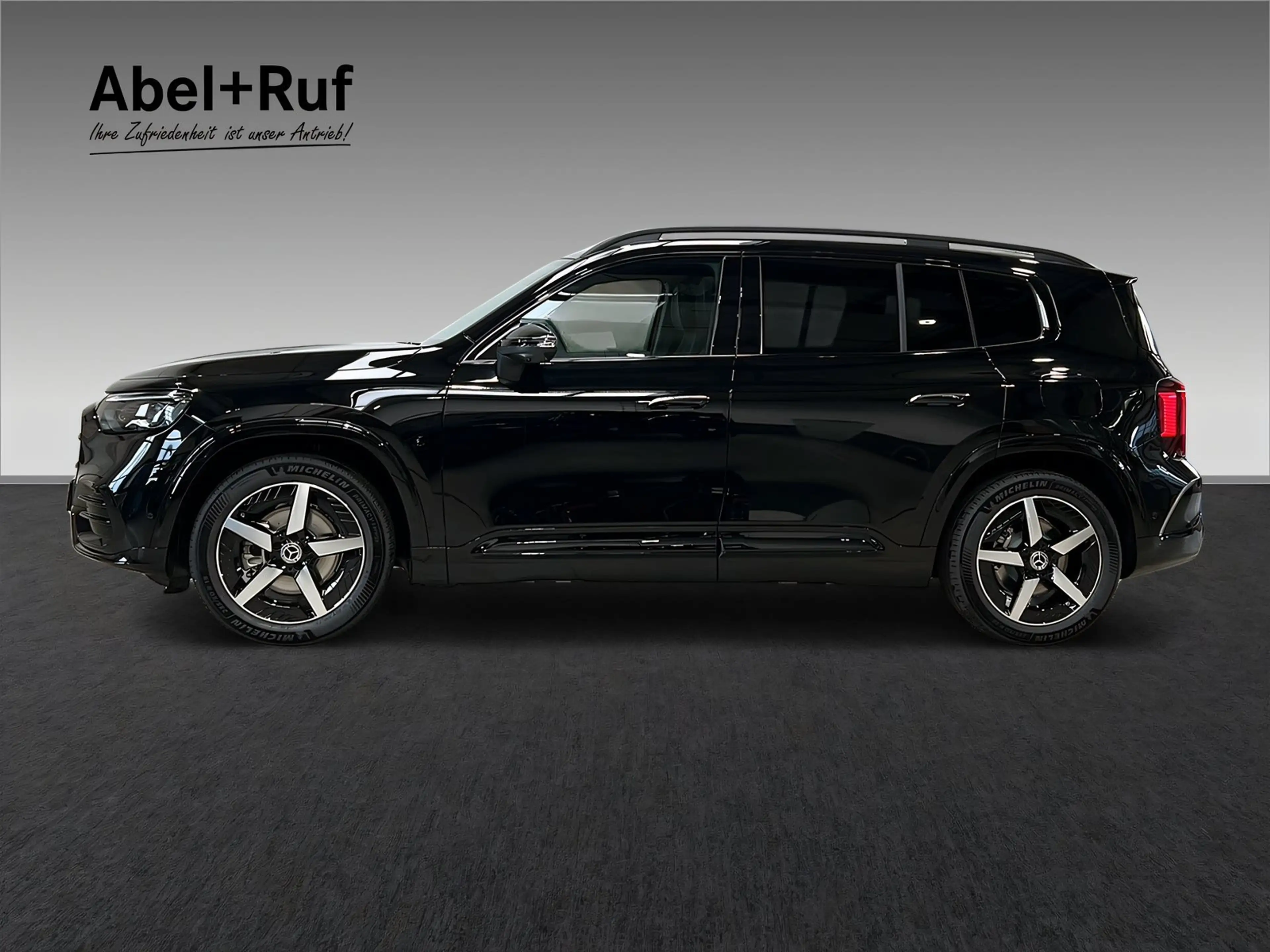 Mercedes-Benz GLB 200 AMG+FACELIFT+LED+DISTR+NIGHT+Pano+AHK — photo 4