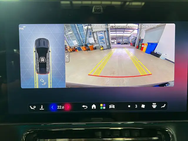 Mercedes-Benz GLB view 11