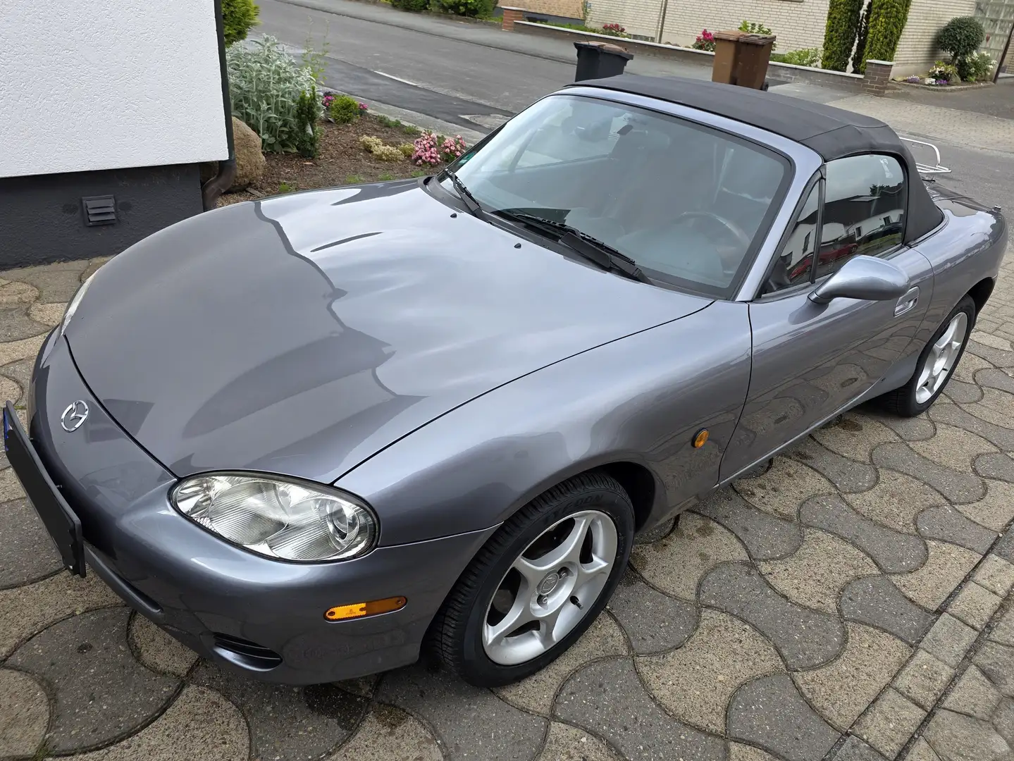 Mazda MX-5 MX-5 1.6i 16V Silber - 1