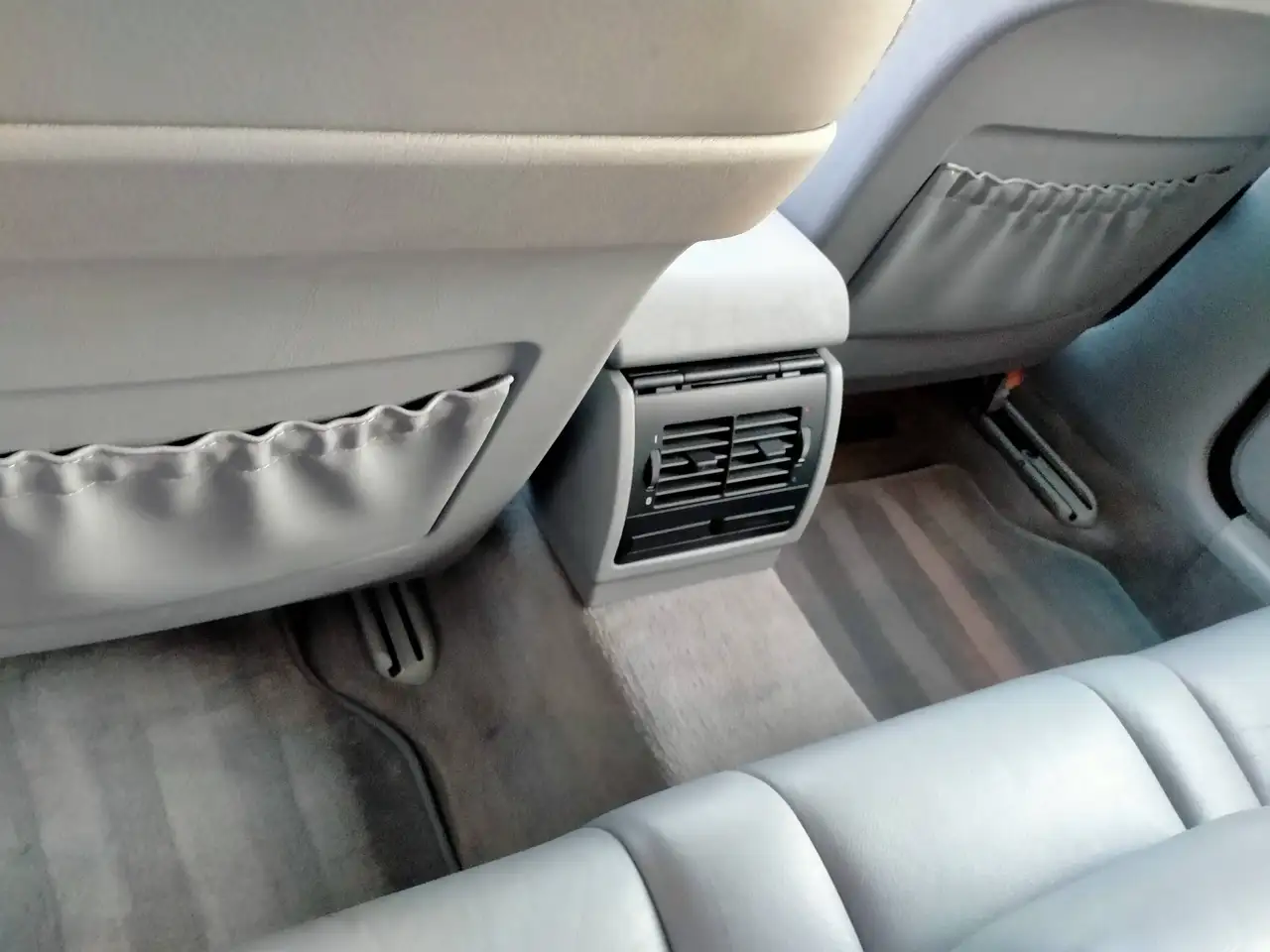 BMW 528 i E39 ATTIVA 193CV TARGA ORIGINALE/PELLE/TETTO/AUT, foto 9