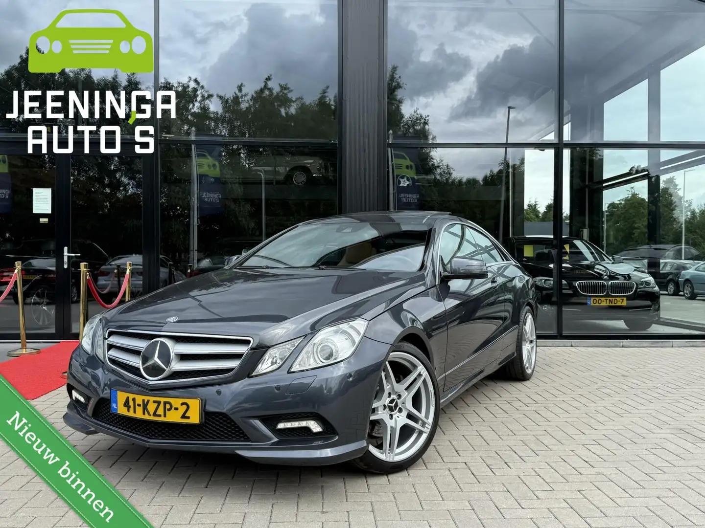 Mercedes-Benz E 350 Coupé AMG Grijs - 1