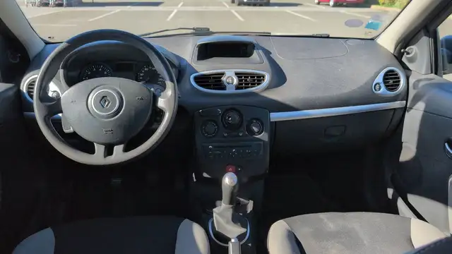 Renault Unknown Model view 11