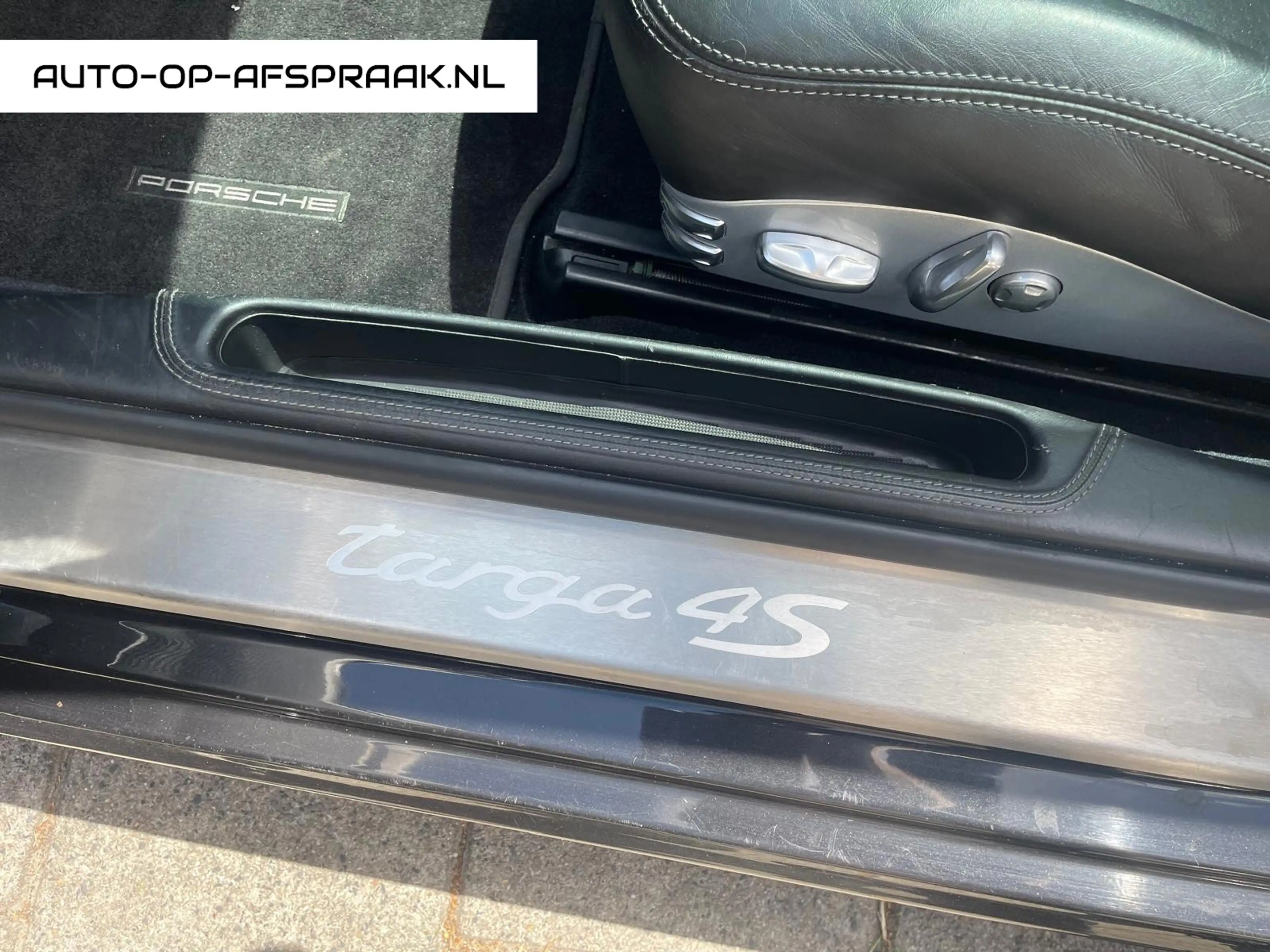 Porsche 997 Cabrio 3.8 Targa 4s 997.2 PDK Pano Leer Navi Chron — photo 15