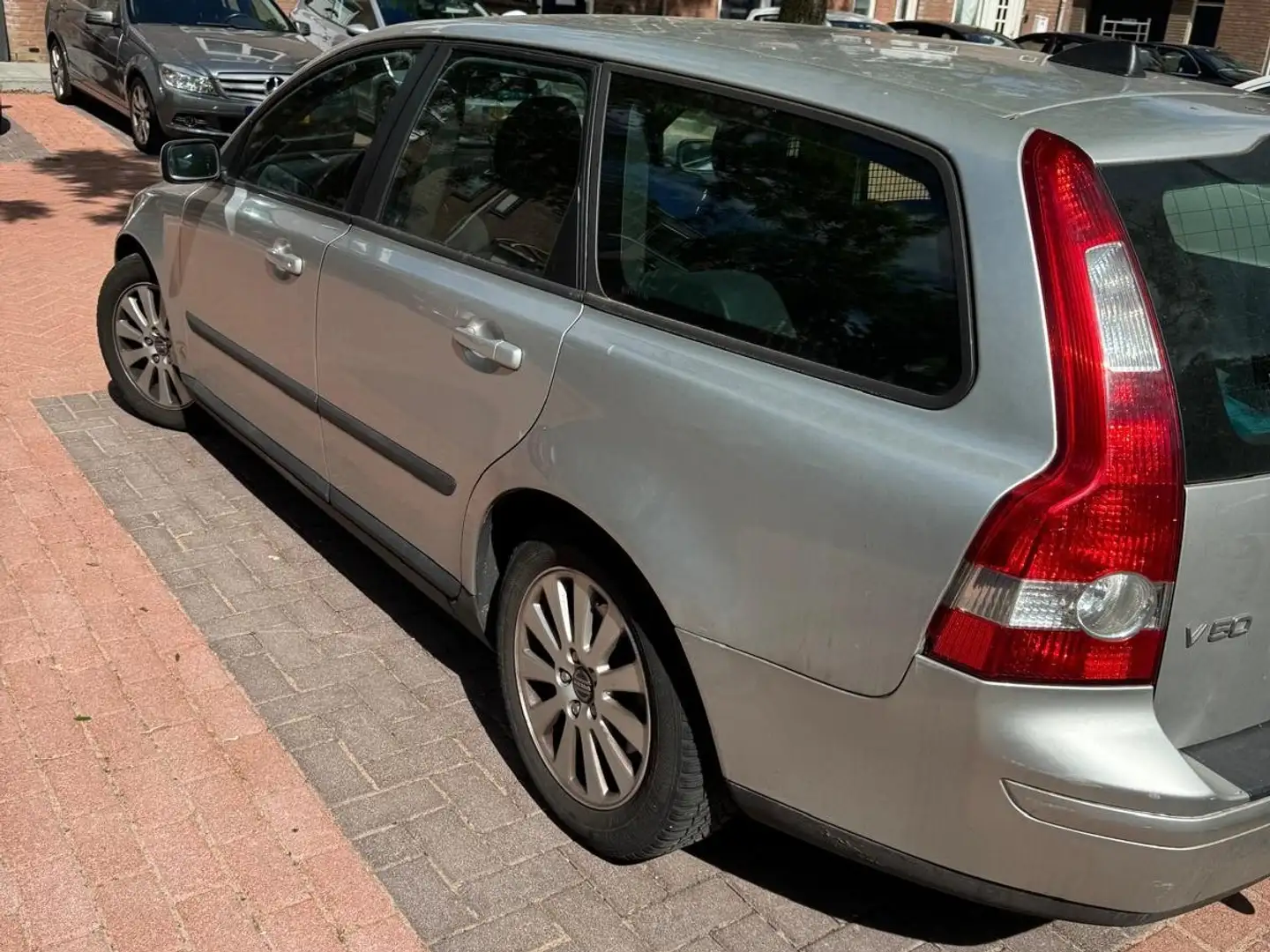 Volvo V50 1.8 Kinetic Grijs - 2