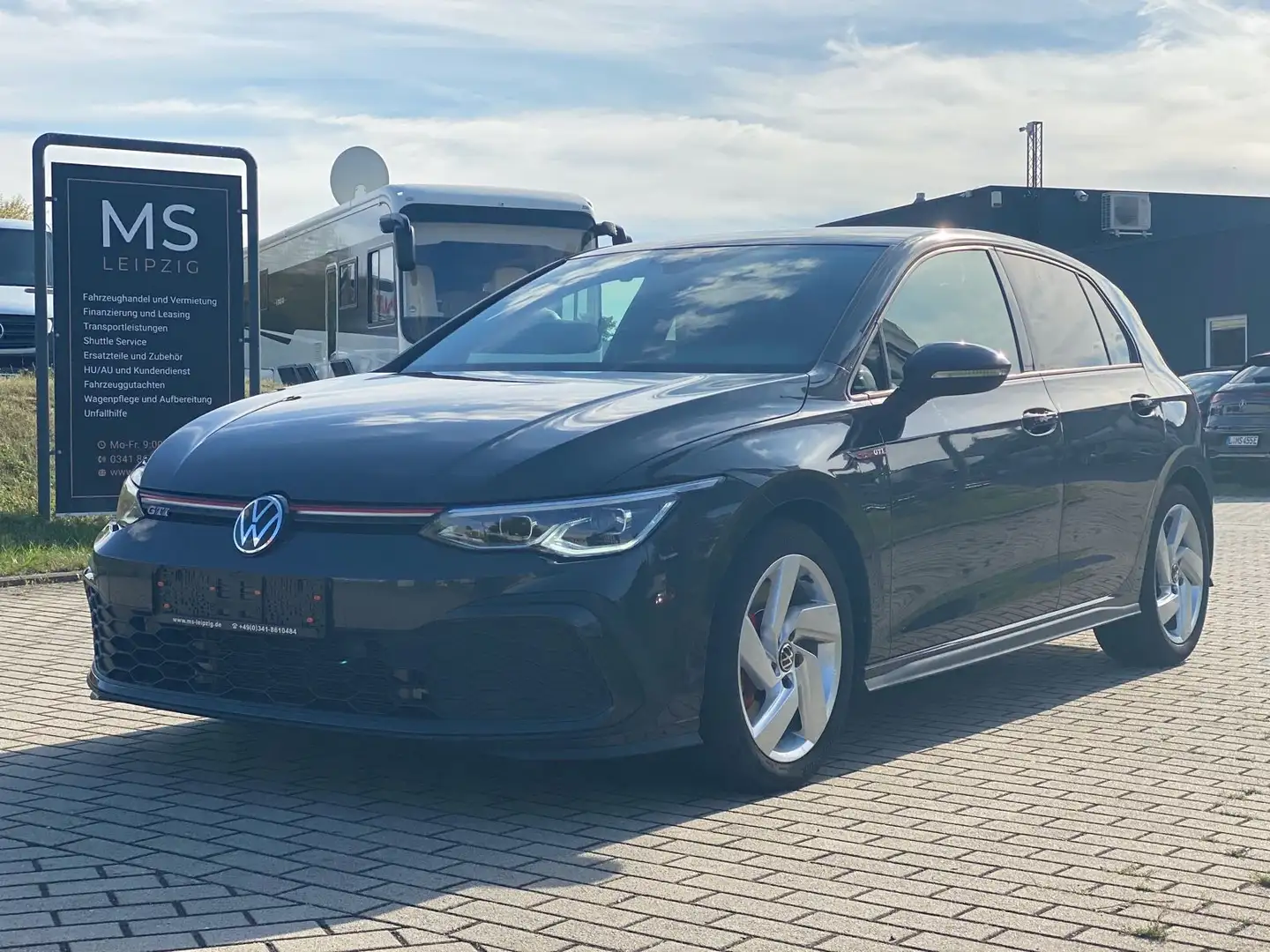 Volkswagen Golf VIII Lim. GTI 2.0 TSI DSG LED Navi PDC Kam Grau - 1