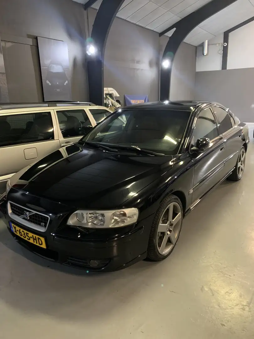 Volvo S60 2.5 R Negro - 1