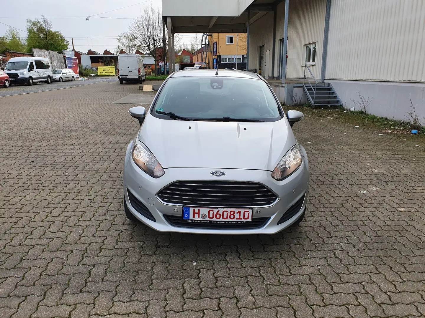 Ford Fiesta 1.0 Start-Stop SYNC Edition Gris - 2