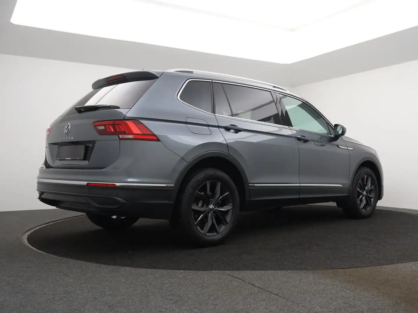 Volkswagen Tiguan Allspace Tiguan Allspace 1.5TSI Life 7pl. *AUTOMAAT*TREKHAA Grau - 2