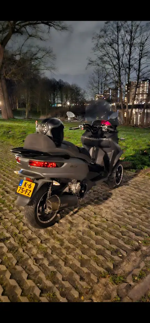 Piaggio MP3 500 abs asr akrapovic Grijs - 2
