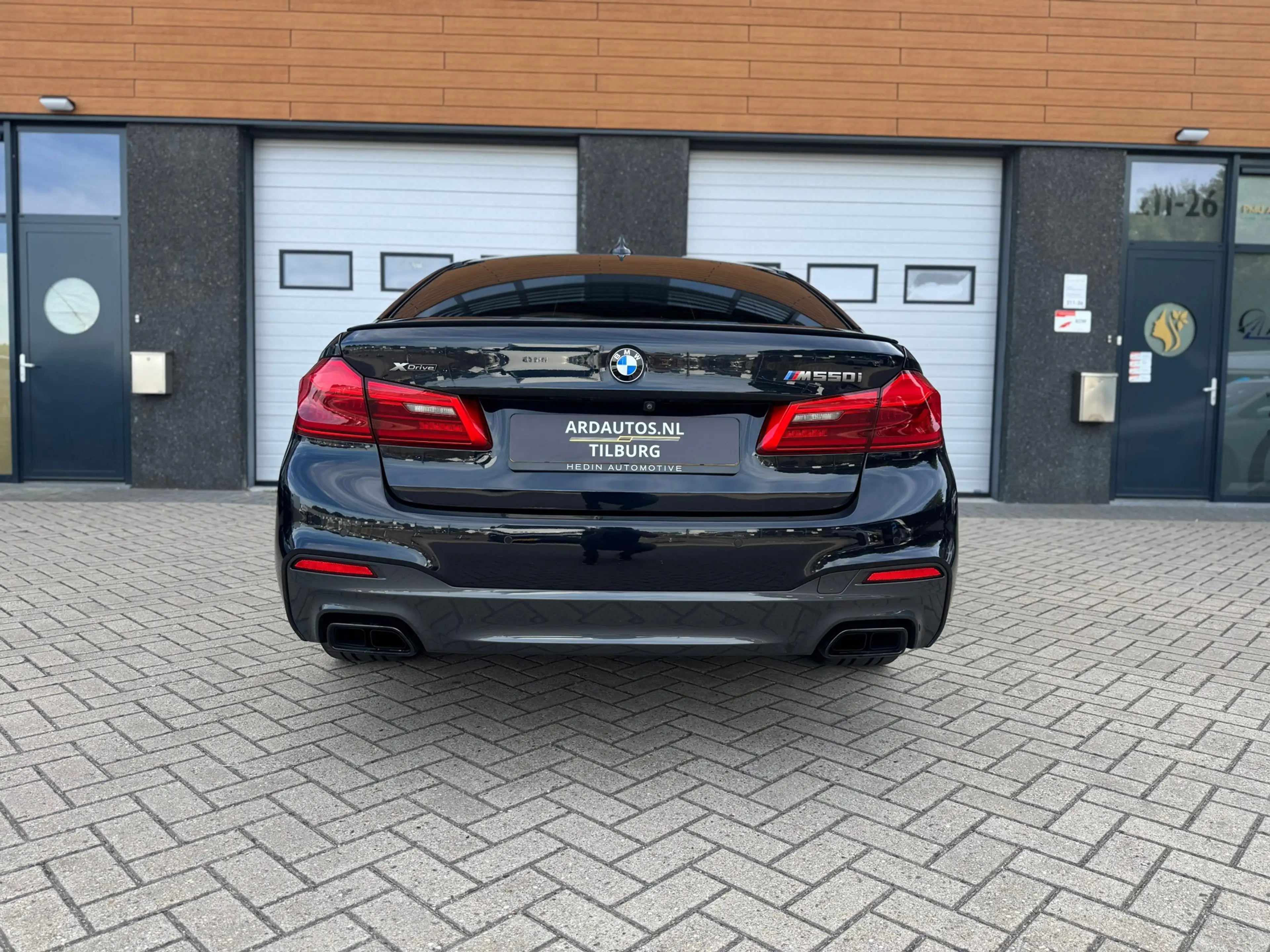 BMW M550 5-serie M550i xDrive High Executive — photo 13
