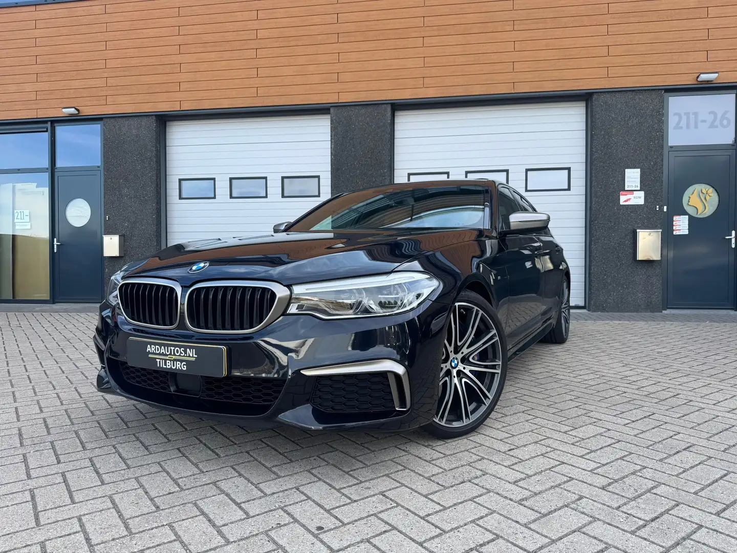 BMW M550 5-serie M550i xDrive High Executive Massage-Head U Noir - 2