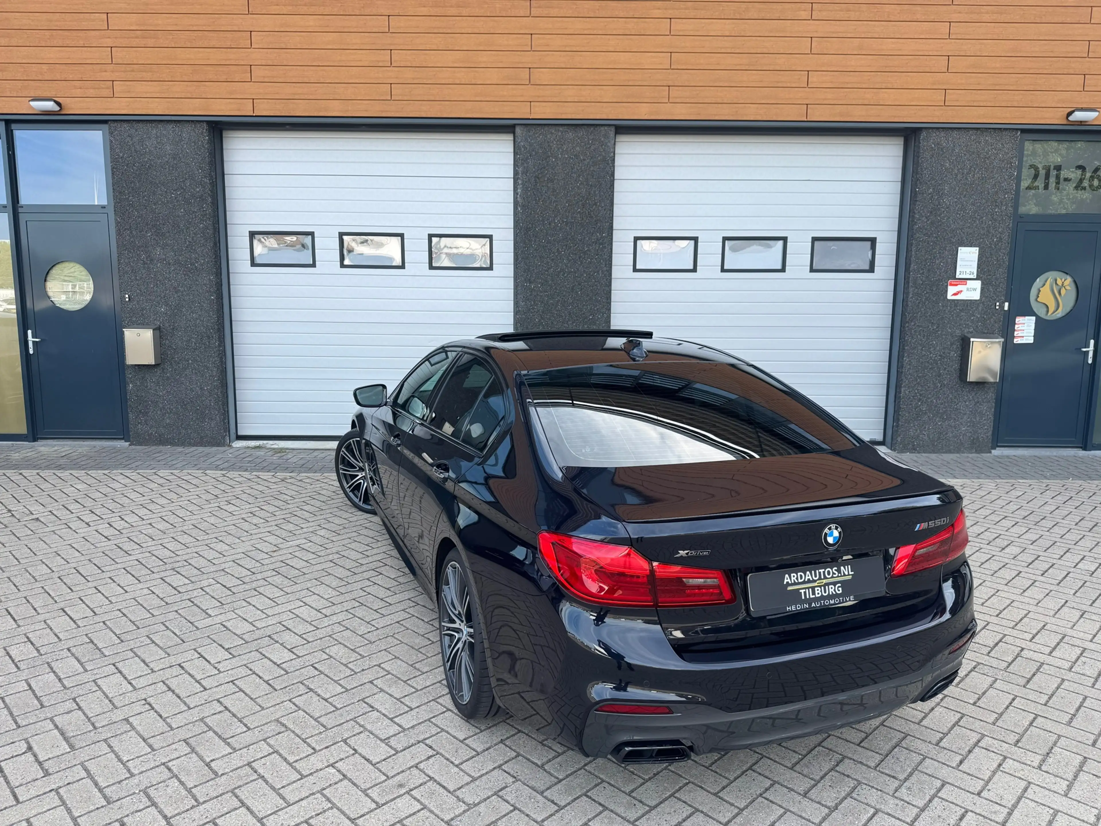 BMW M550 5-serie M550i xDrive High Executive — photo 8