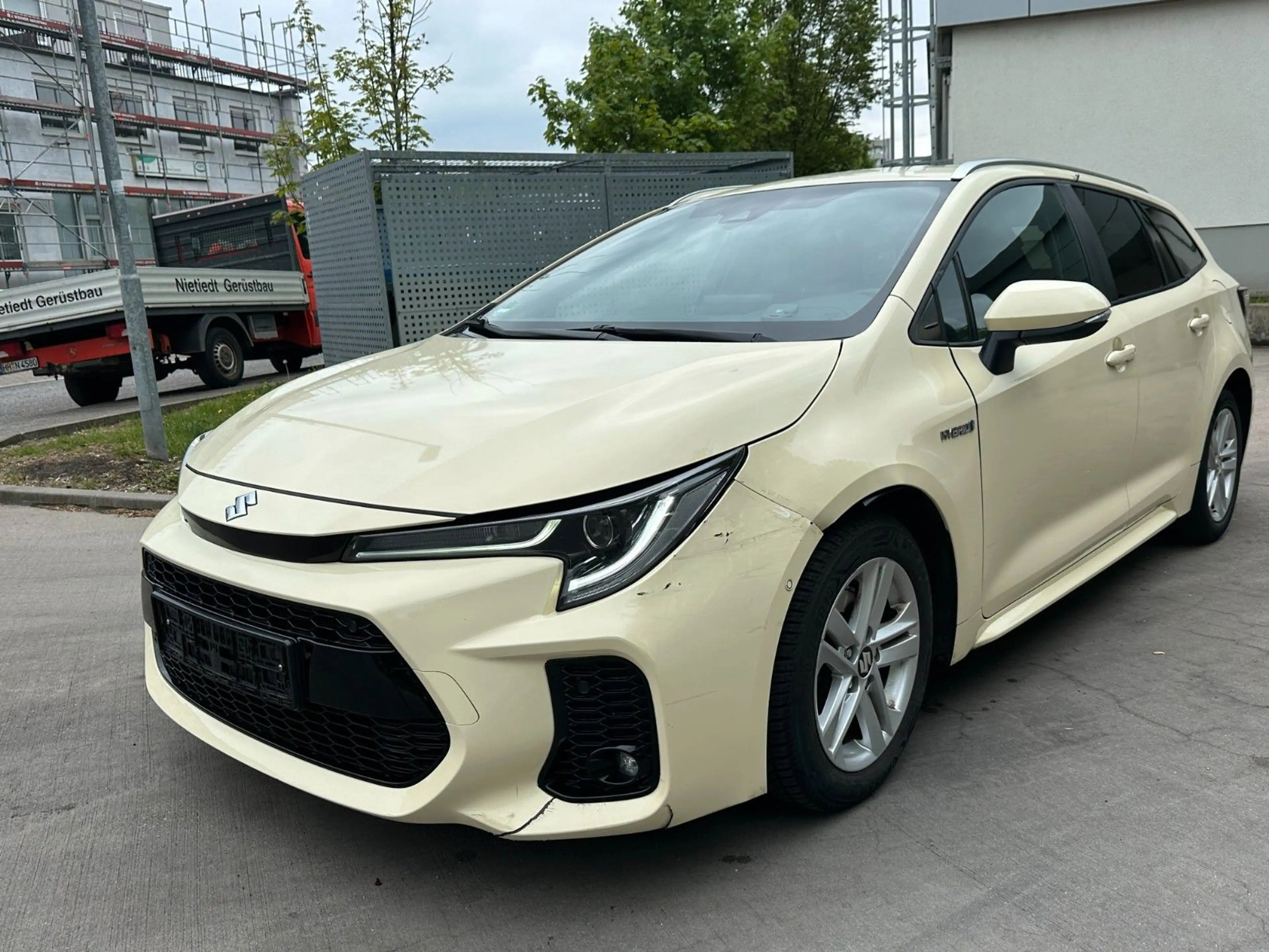 Suzuki Swace TouringSports Hybrid-Kamera-ACC-Folie-TAXI — photo 3