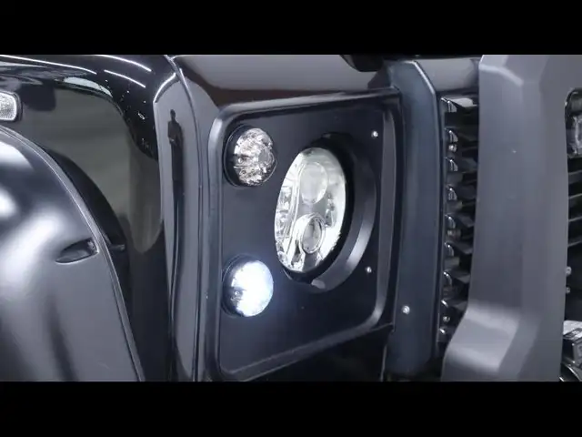Land Rover Defender view 8