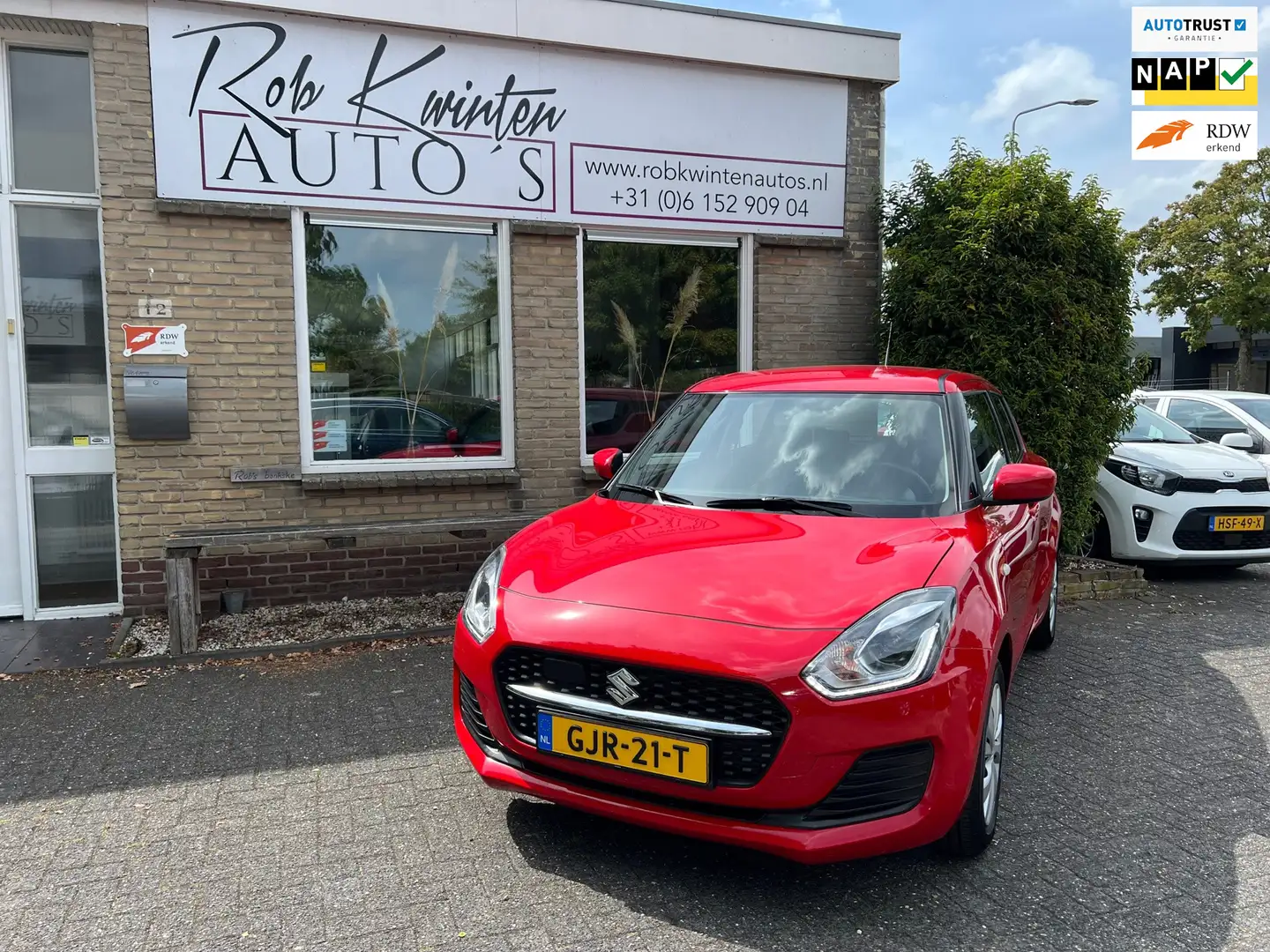 Suzuki Swift 1.2 Comfort Smart Hybrid Roşu - 1