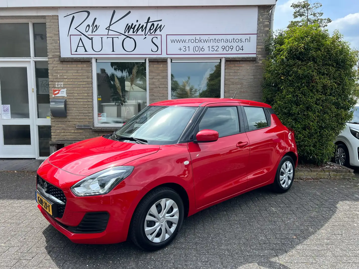 Suzuki Swift 1.2 Comfort Smart Hybrid Roşu - 2