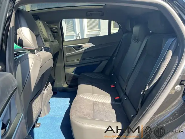 Renault Rafale view 12