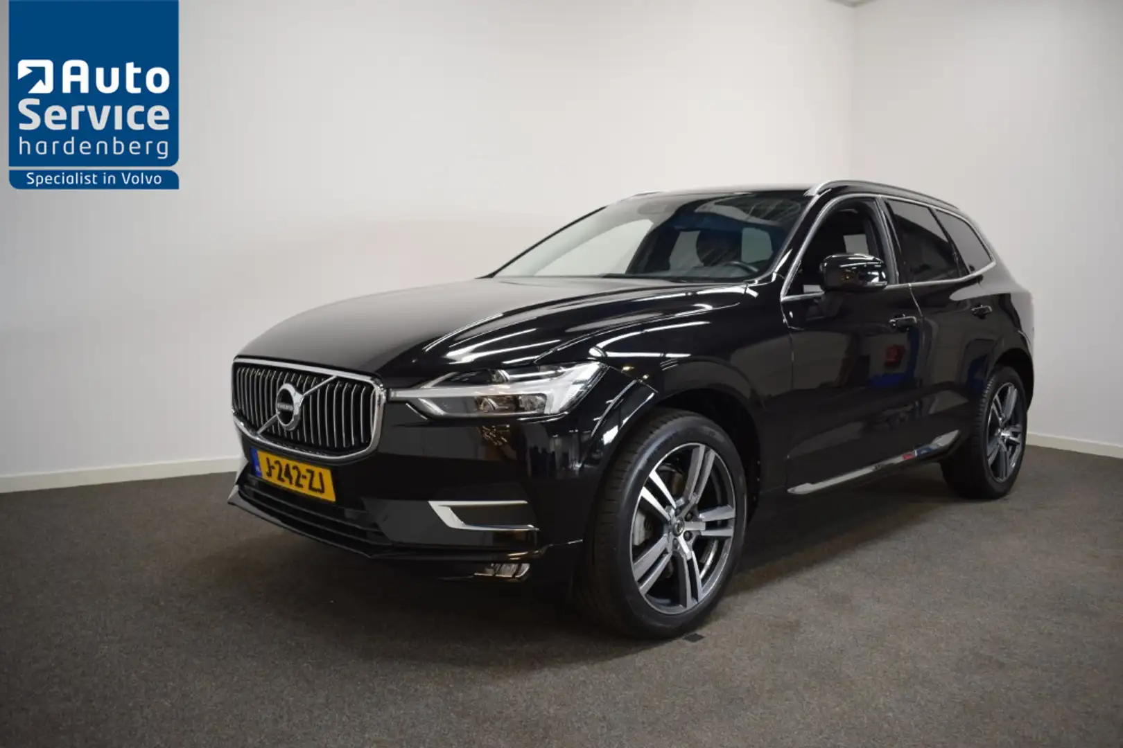 Volvo XC60 2.0 B5 250pk AUT8 Inscription Trekhaak 2300kg/ Mas Negro - 1