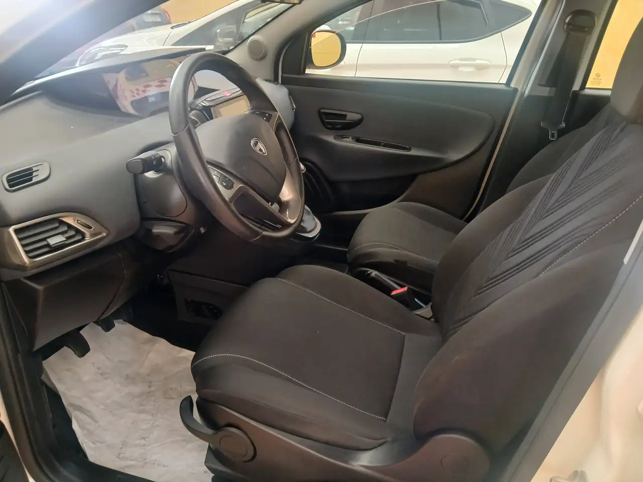 Lancia Ypsilon 2022