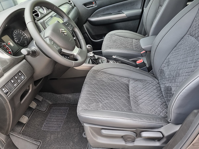 Suzuki Vitara 1,4 Hybrid ALLGRIP flash — photo 5