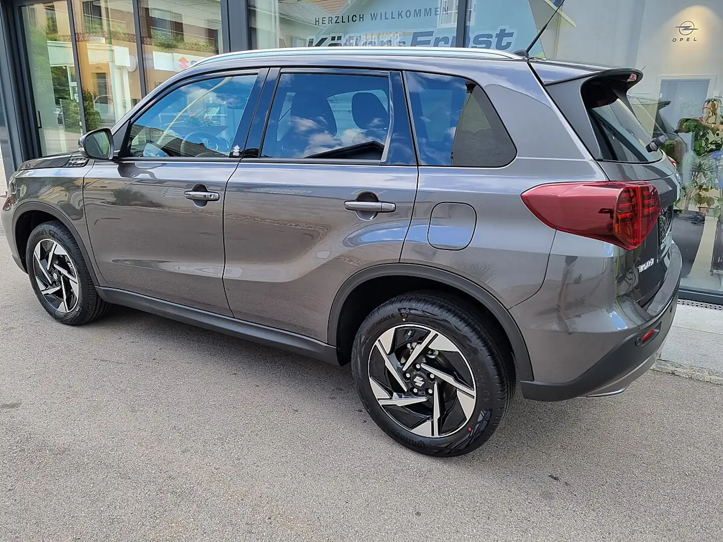 Suzuki Vitara 1,4 Hybrid ALLGRIP flash Grau - 1