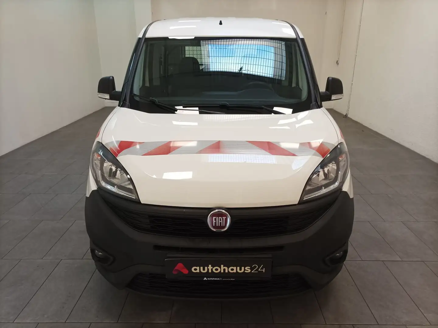 Fiat Doblo Cargo 1.6 Multijet Navi|PDC|Sitzhzg. Белый - 2