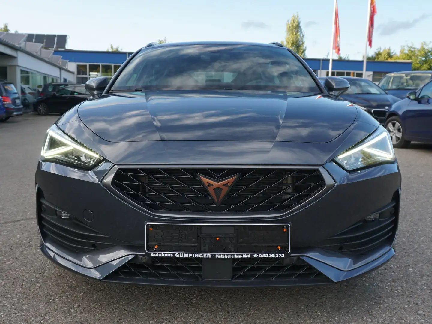 CUPRA Leon Sportstourer 1.4 e-Hybrid !! Keyless !! SEAT !! Grau - 2