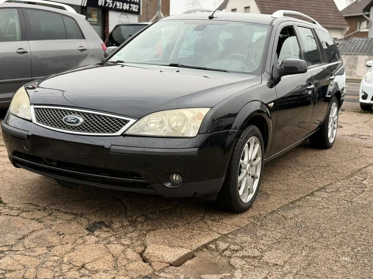 Ford Mondeo Turnier Ghia*GARANTIE*TÜV-NEU*KLIMA* Schwarz - 1