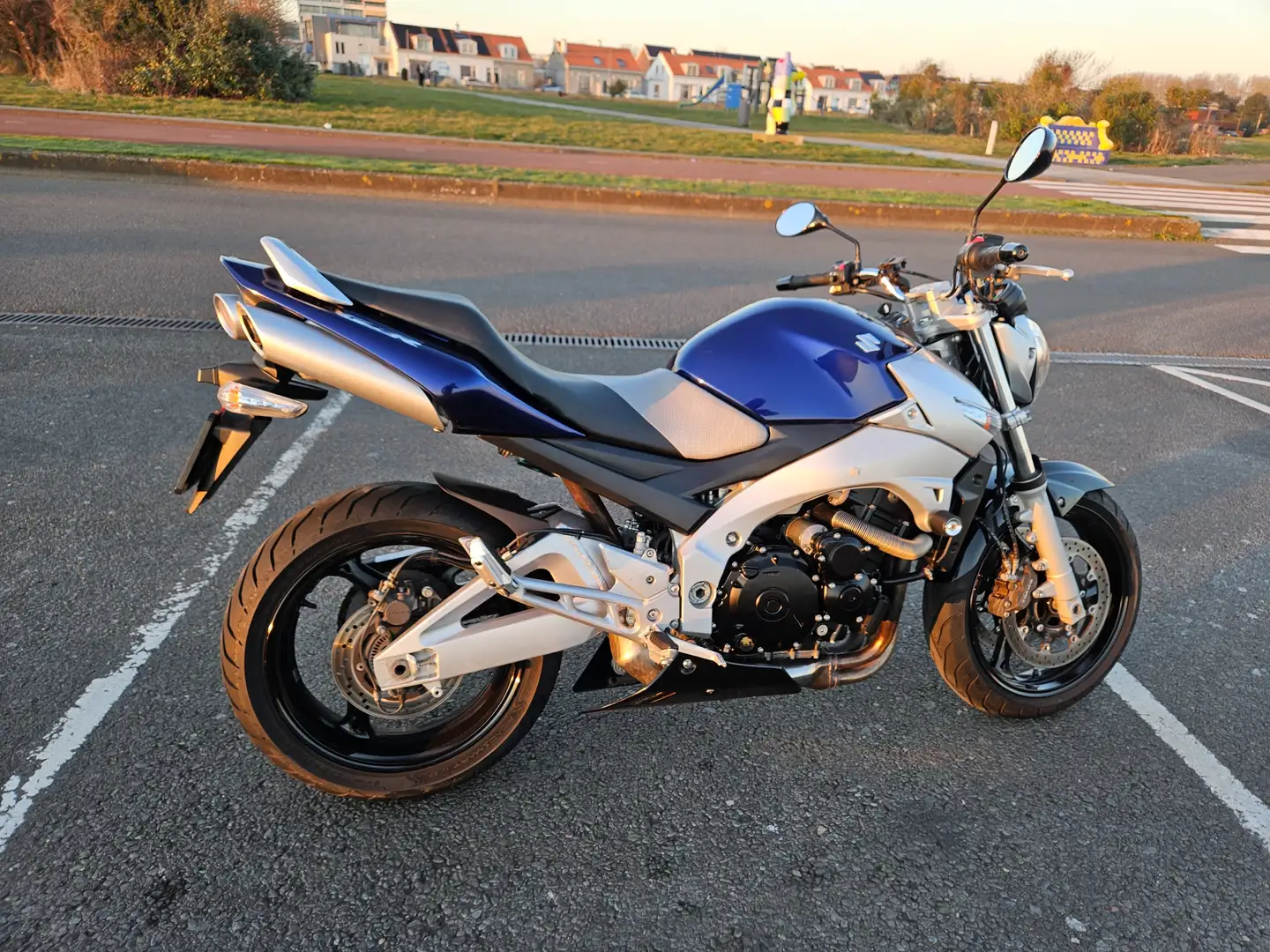 Suzuki GSR 600 ABS Azul - 2