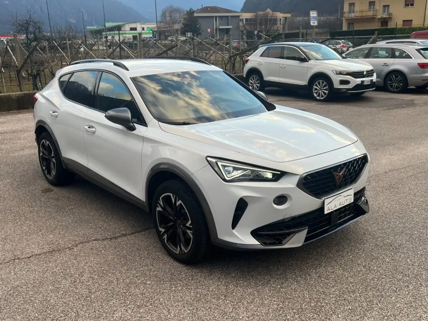 CUPRA Formentor 1.5 TSI DSG Weiß - 2