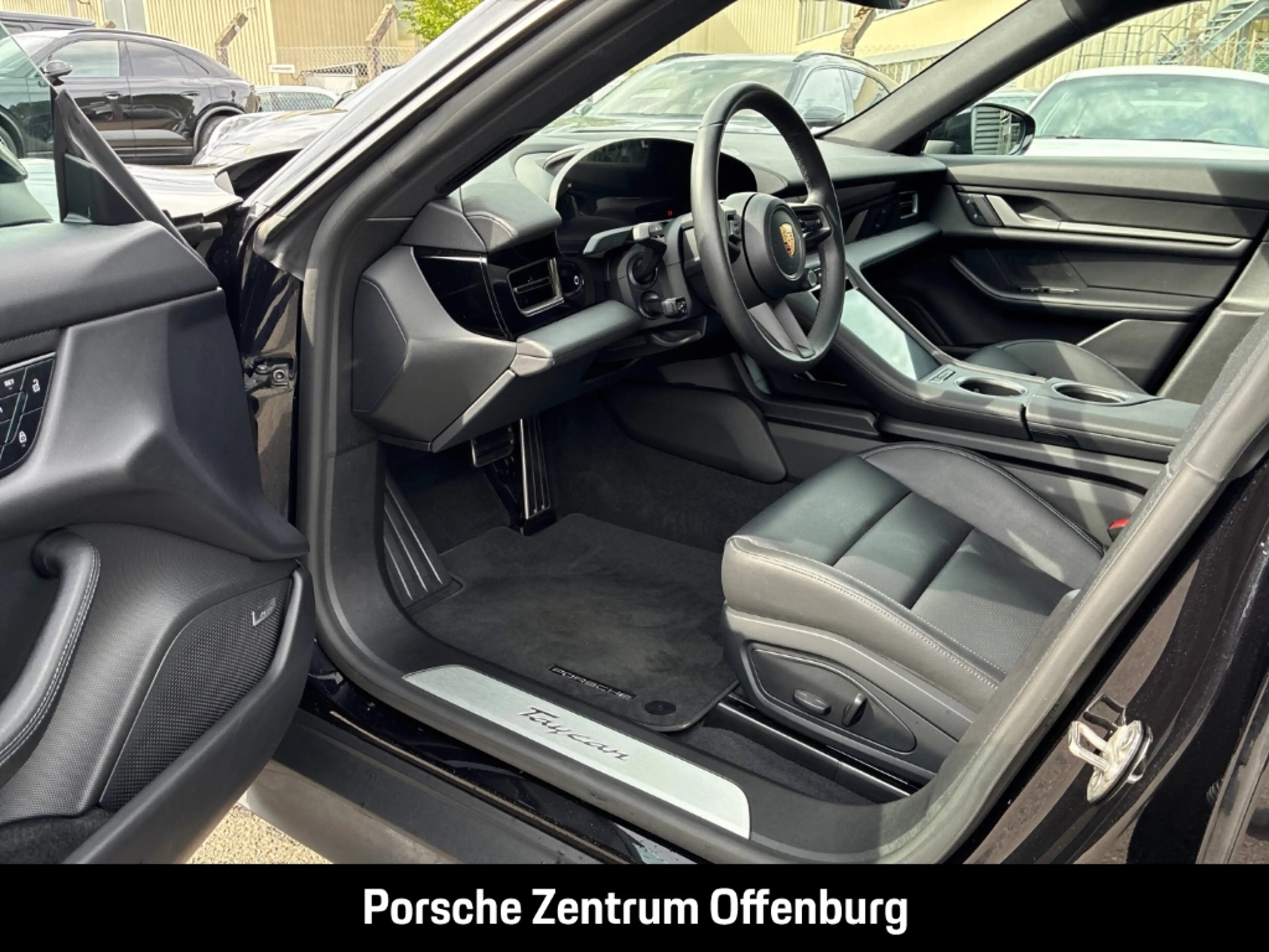 Porsche Taycan Sport Turismo ACC 360 Pano E-Sound Memory Bose Nav — photo 5