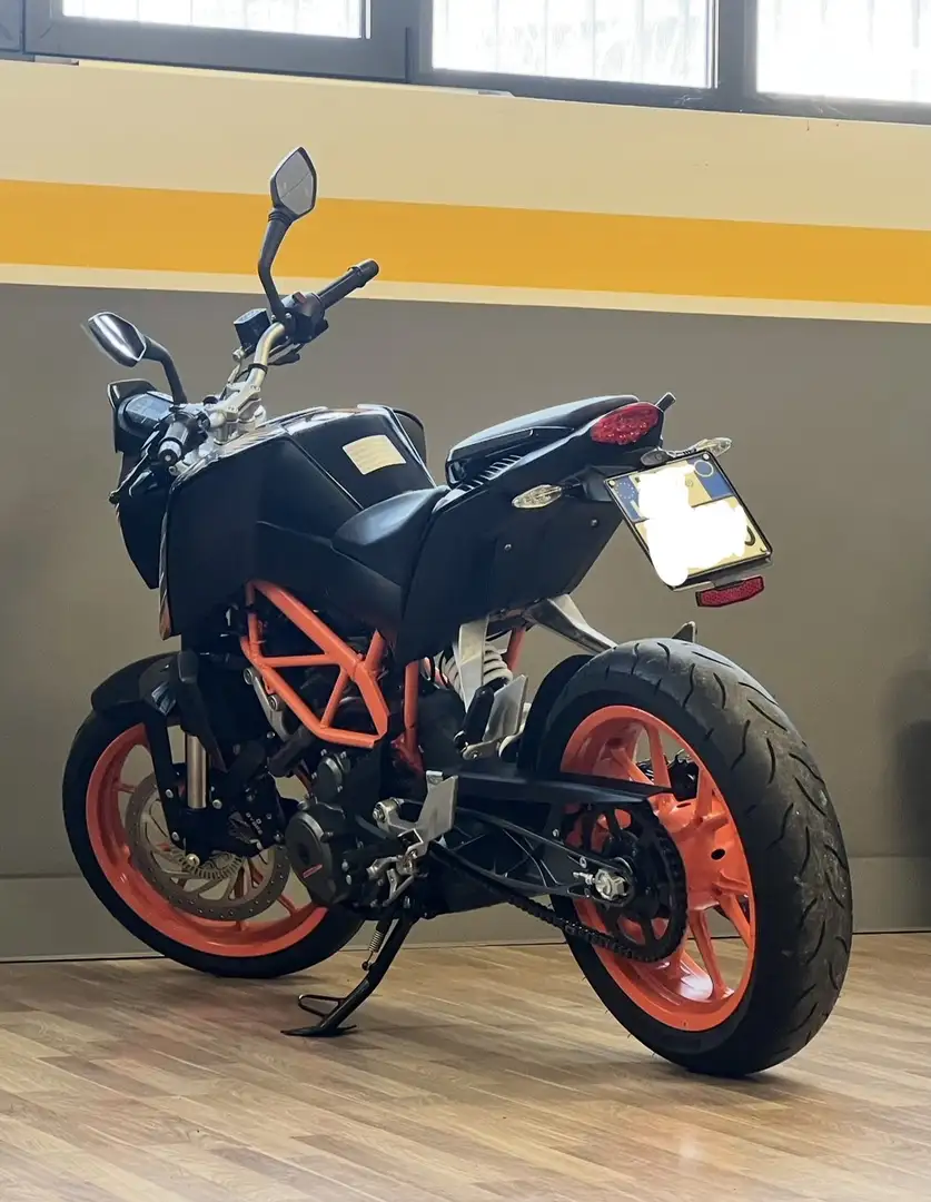KTM 390 Duke - 1