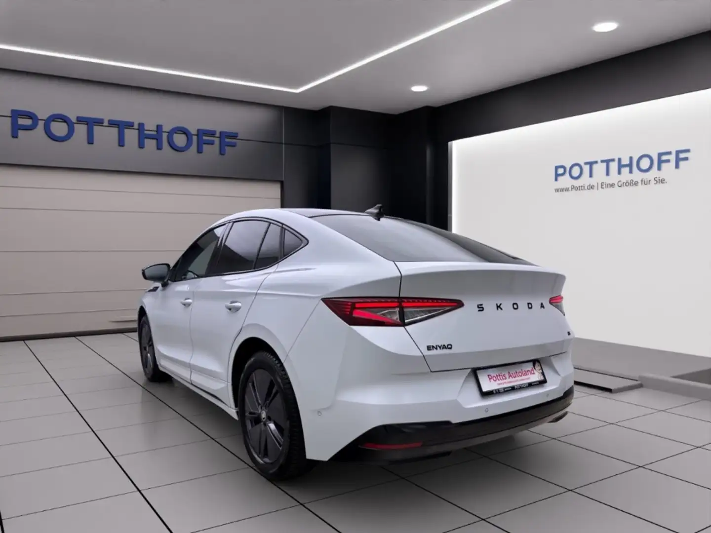 Skoda Enyaq Coupe 85 SPORTLINE PANO MATRIX AHK ACC Weiß - 2