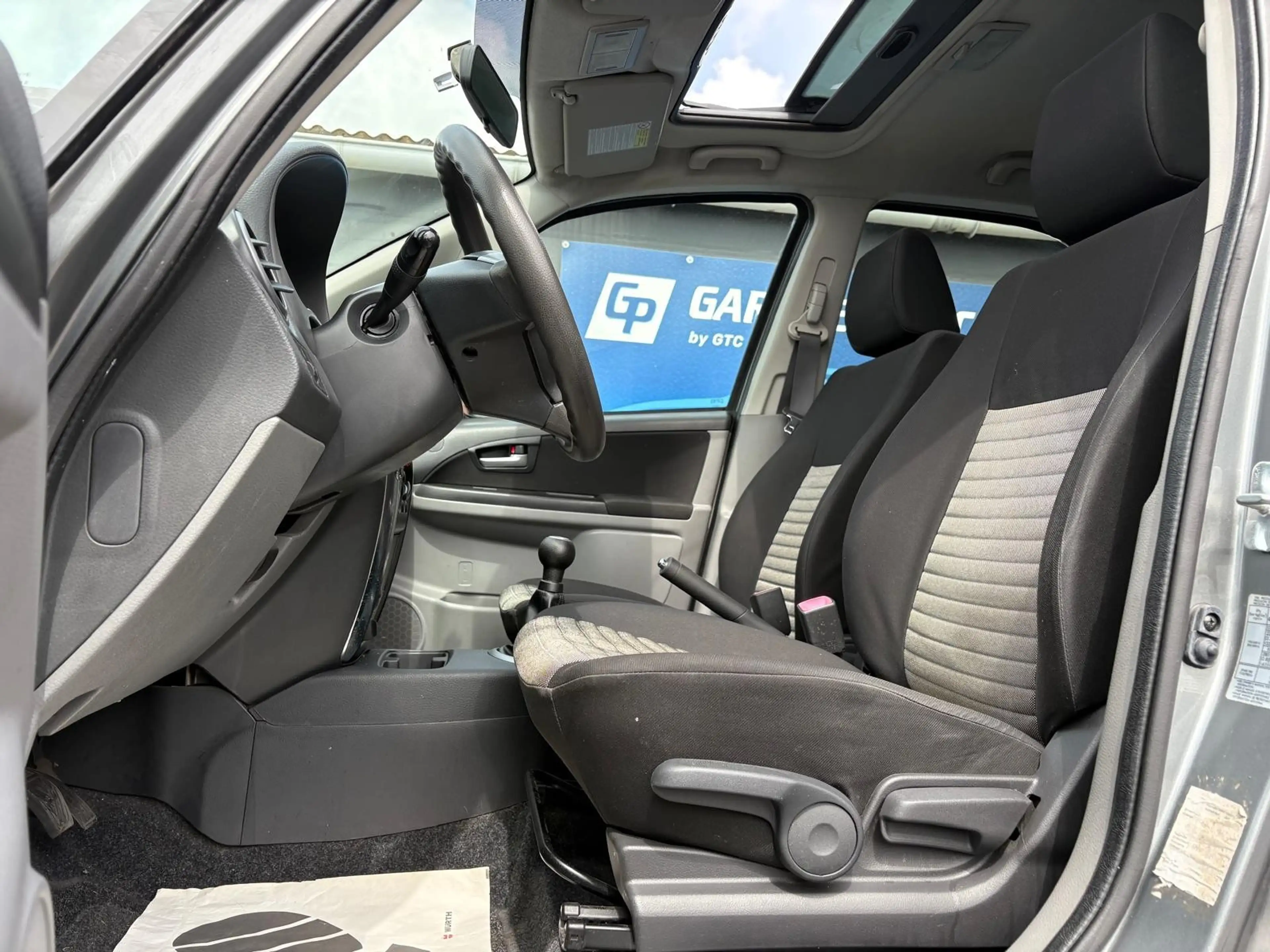 Suzuki SX4 1.5i GL Exterior — photo 8