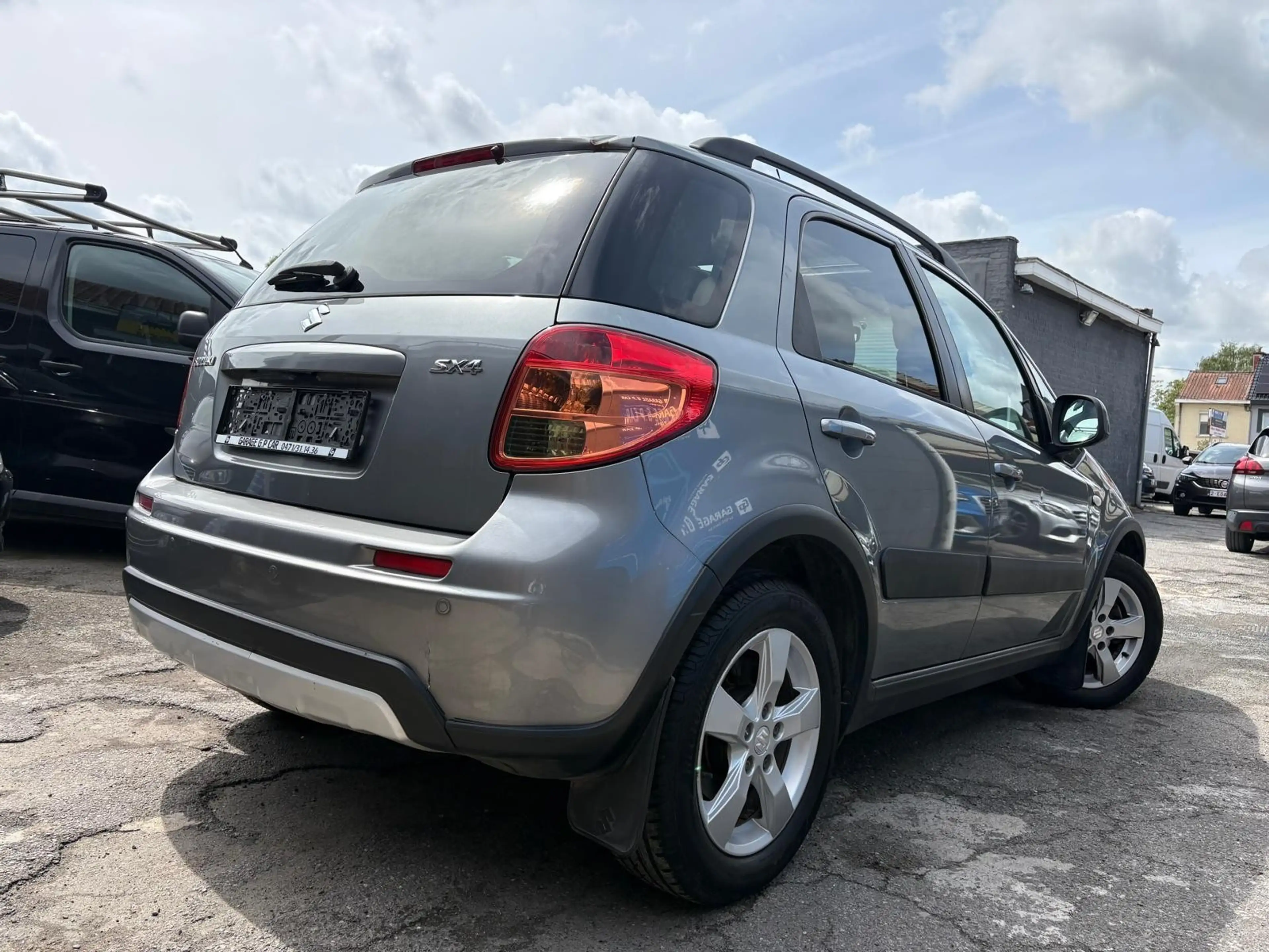Suzuki SX4 1.5i GL Exterior — photo 4