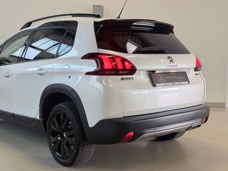 Peugeot 2008 Allure GT-Line 1.2 PureTech 2.HAND*PANO*KAM — photo 12