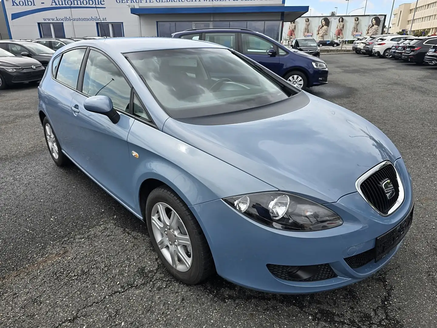 SEAT Leon Stylance 1,9 TDI DPF Bleu - 1