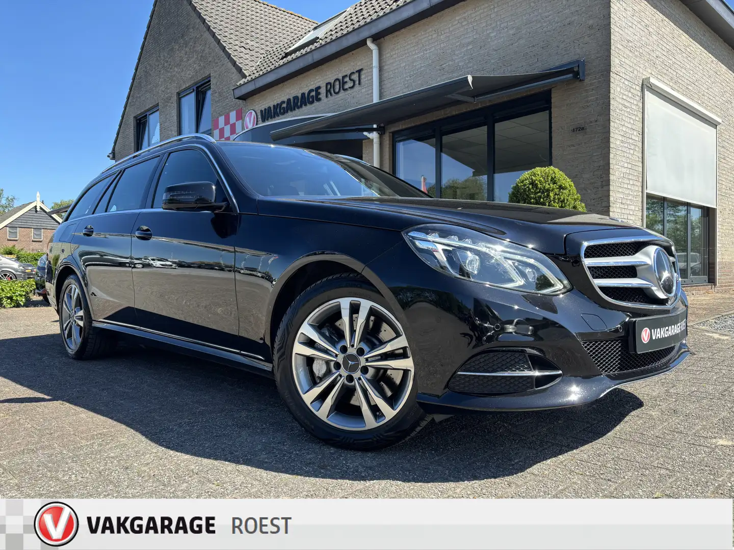 Mercedes-Benz E 400 Estate Automaat Prestige Avantgarde Full LED / 360 Negru - 1