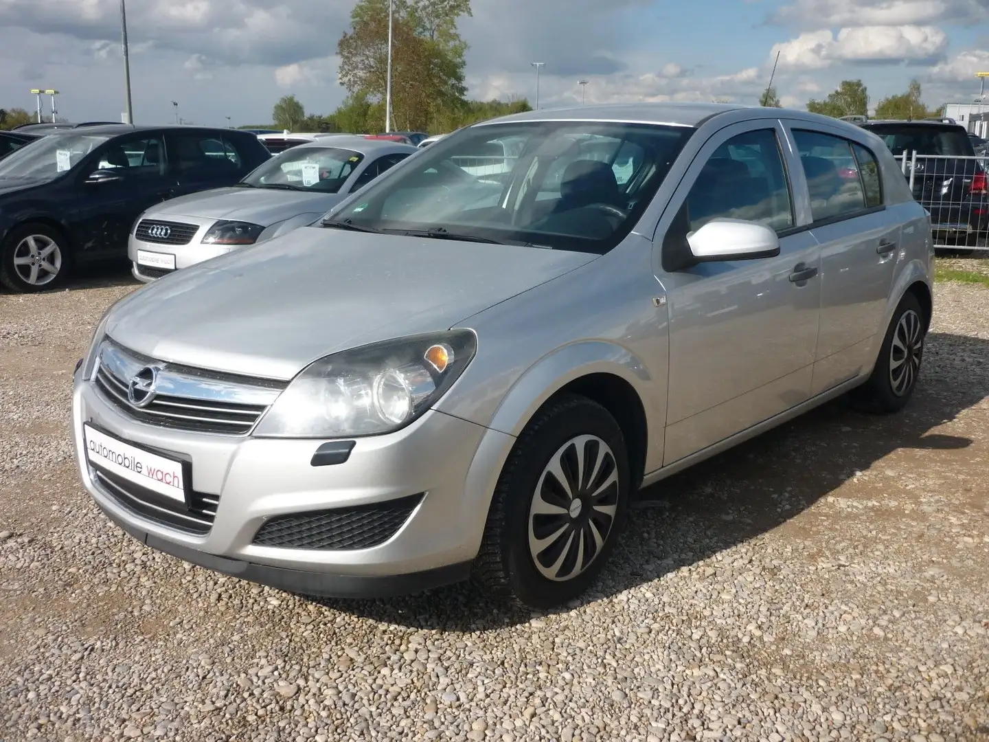 Opel Astra 1.4 Klima Standheizg. Scheckheft TÜV:10/24 Silber - 1