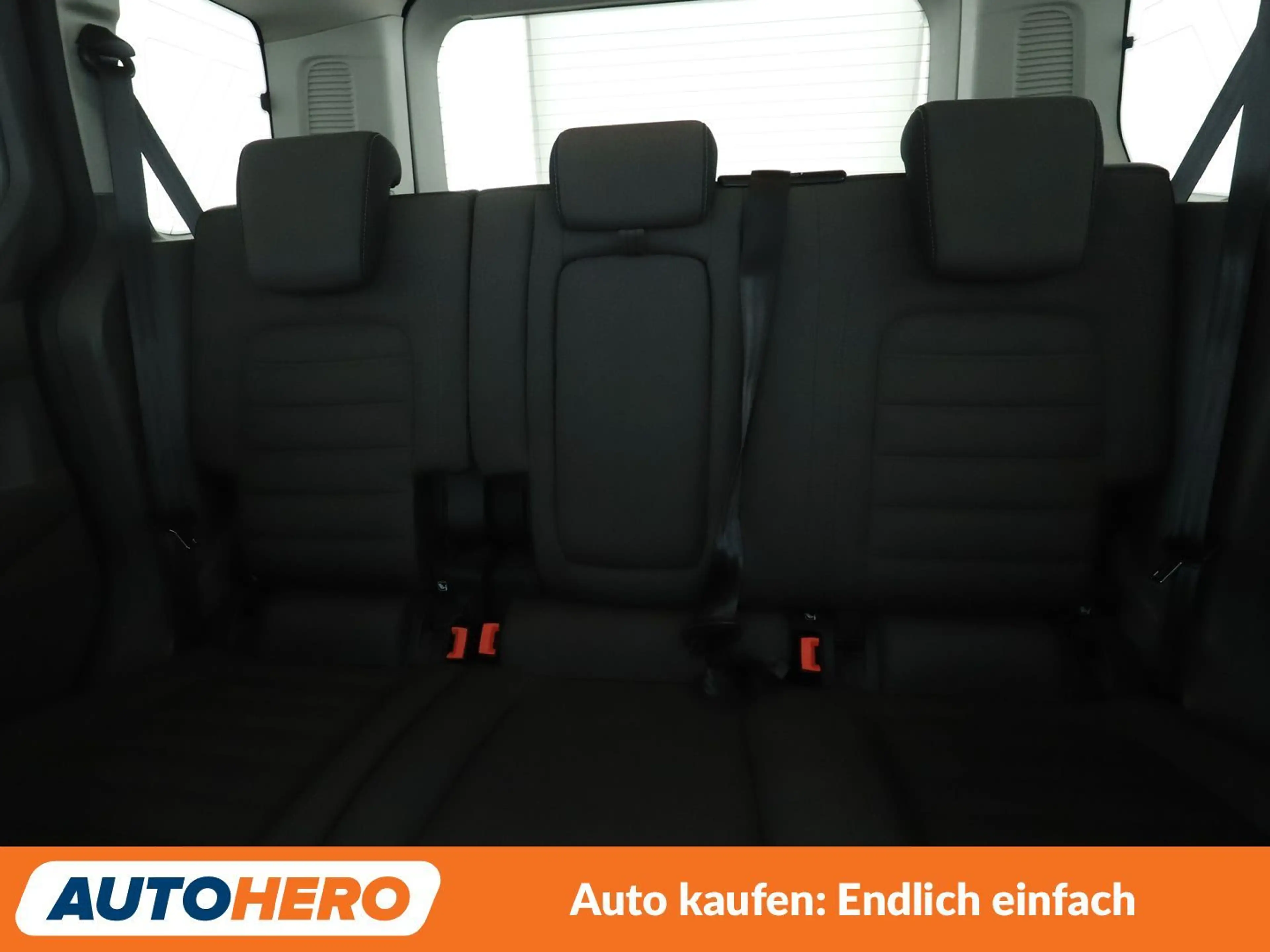Ford Tourneo Connect 1.5 TDCi EcoBlue Titanium — photo 15