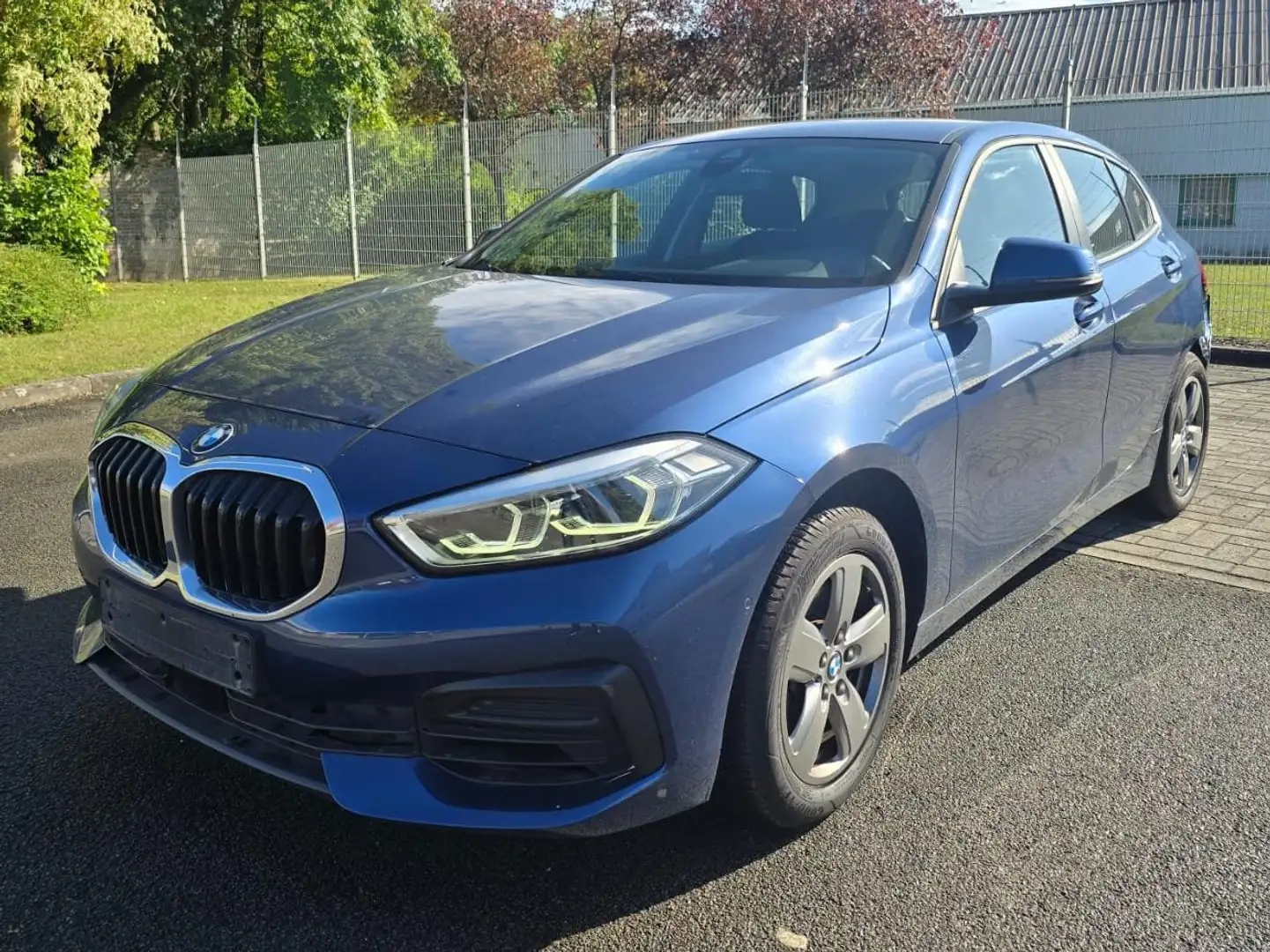 BMW 116 116i Advantage Bleu - 2